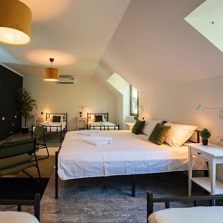 Cozy Nook B&B - Free Private Parking Нови-Сад Экстерьер фото