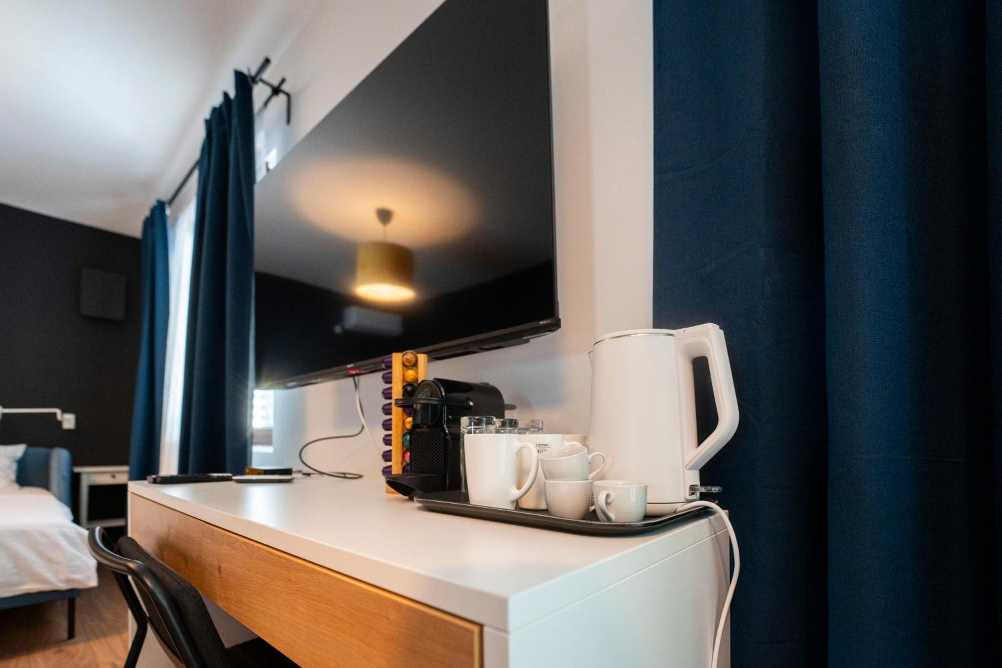 Cozy Nook B&B - Free Private Parking Нови-Сад Экстерьер фото