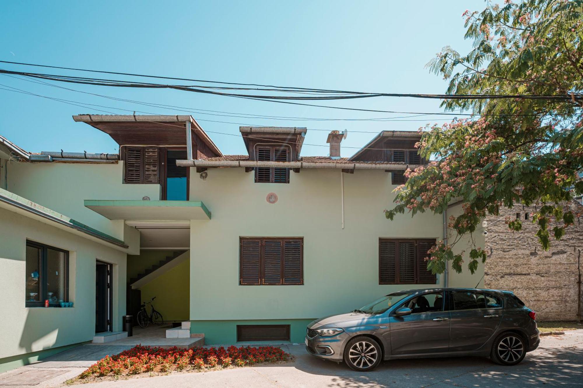 Cozy Nook B&B - Free Private Parking Нови-Сад Экстерьер фото